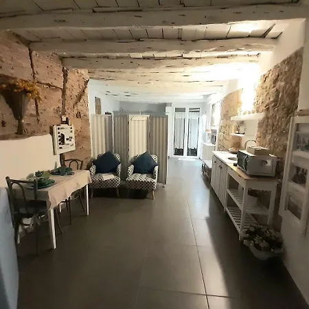 Cozy Loft In The Heart Of